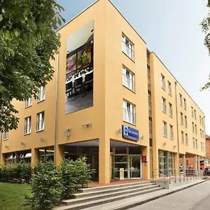 Hotel Western Plaza
