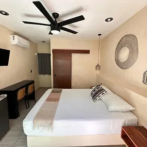 Hotell Caracol Isla Mujeres